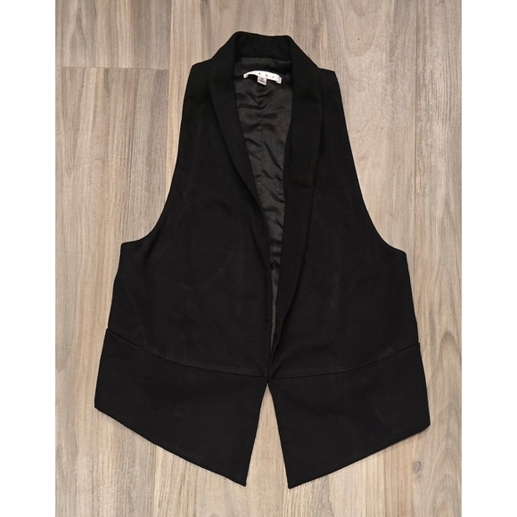 CAbi Tops - Women's Black Cabi Vest size medium